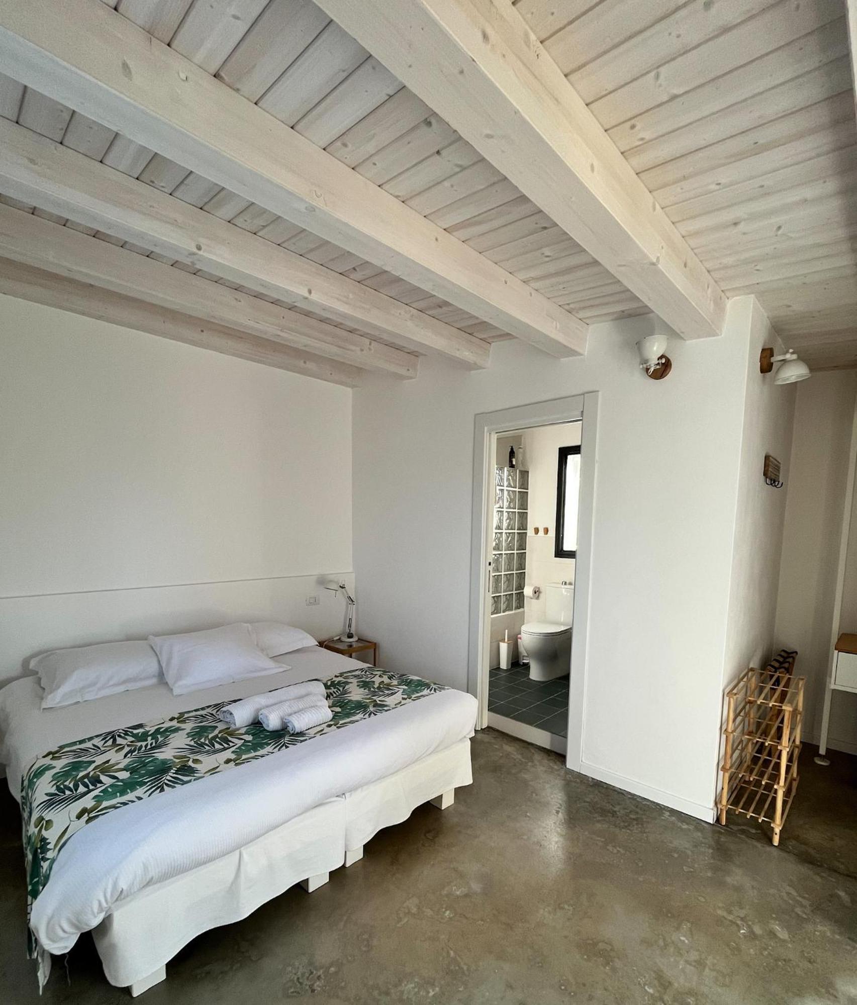 Mayana Sicily - The Suites ซานตามาเรีย เดล โฟกัลโล ภายนอก รูปภาพ